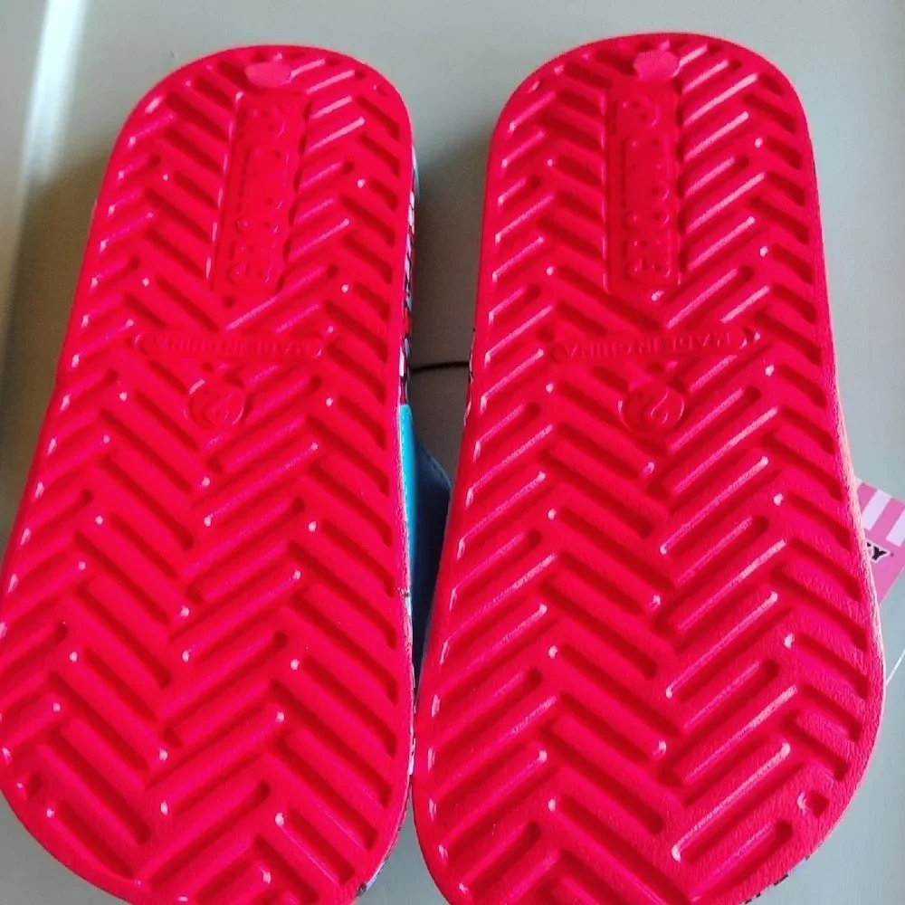 Hello Kitty Kids Slippers - Red and Blue
